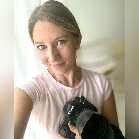 Meet your Posher, Courtney - Picture 3 of 3